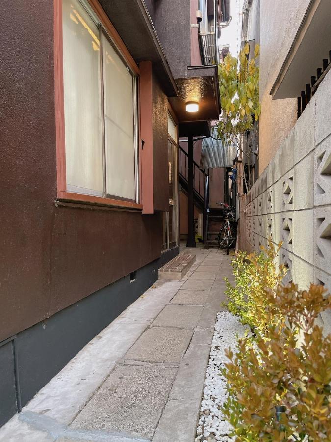 Alo Bnb 2 - Near Nippori, Yanaka Ginza, Ueno, Sensoji - Self Check-In Токіо Екстер'єр фото